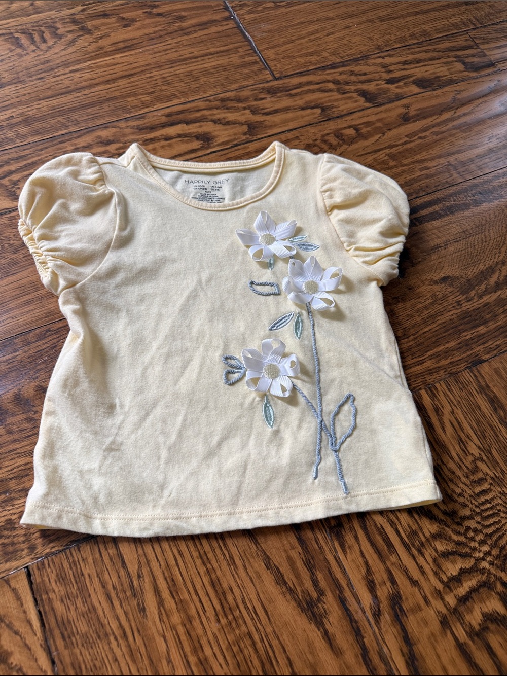 Girls' Yellow Floral Appliqué Puff Sleeve Tee